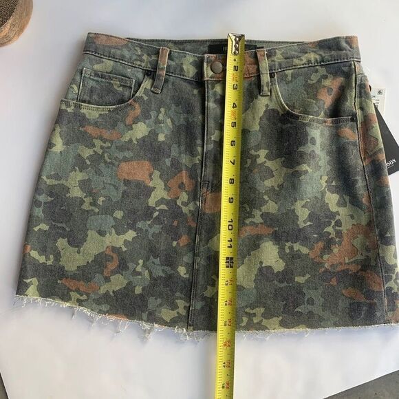 NWT Hudson Camo Mini Skirt 28 m5 - Picture 5 of 6
